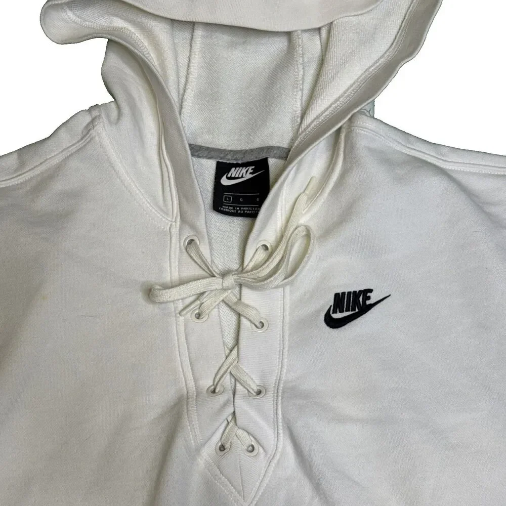 Nike women white